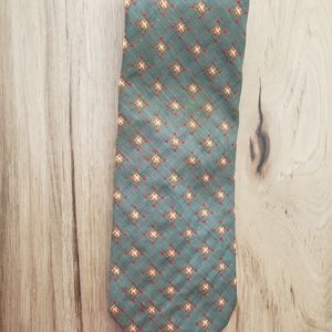Tie